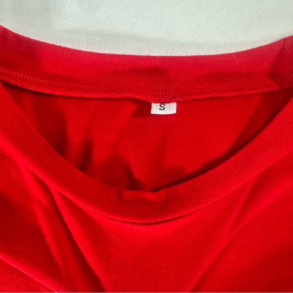 Red Graphic Tie-Front Women's Top - Picture 5 of 6